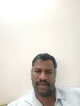 Paramkeerthi: απευθείας συνομιλία ΧΧΧ