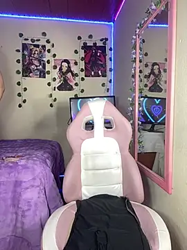 Онлайн чат XXX _KittyQueen12