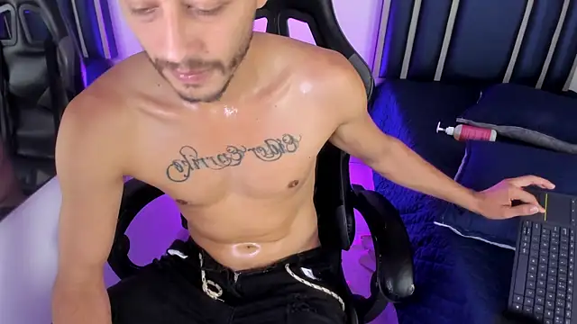 Czat XXX na żywo – Damiam_23