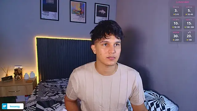 Онлайн чат XXX Leo_Savage_