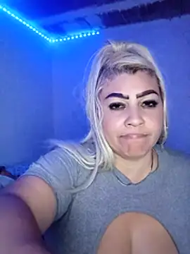 Czat XXX na żywo – BonniAdams