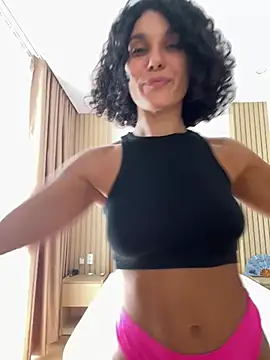 _CurlySue_のライブXXXチャット