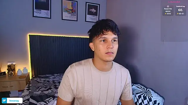 Chatroom XXX en direct de Leo_Savage_