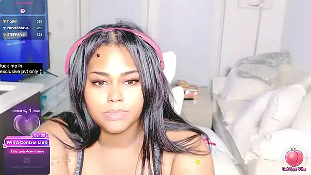 CarmenCash__'s Live XXX Chat