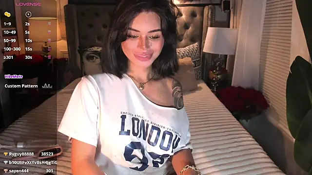 Chat +18 de ParisianDoll ao vivo