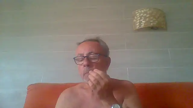 Chat +18 de tuggy59 ao vivo