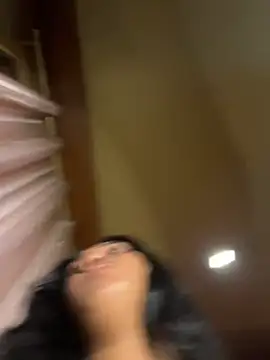 slutty_aki Adlı Modelin Canlı XXX Sohbeti