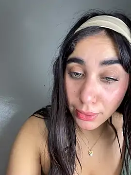 Merry_XXX Adlı Modelin Canlı XXX Sohbeti