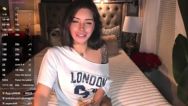 ParisianDoll's Live XXX Chat