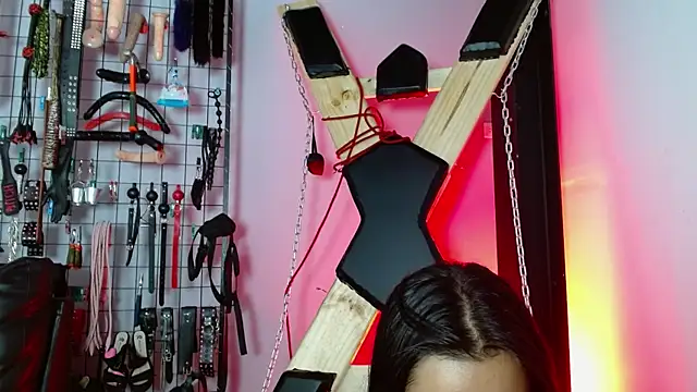 แชท XXX สดของ Hardcore_Room_Bdsm_