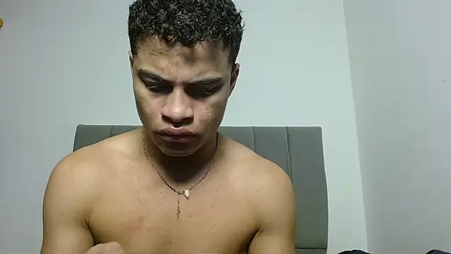 Chatroom XXX en direct de Jose_And_Daniel