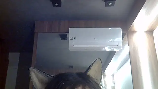 SkinnyKitten's Live XXX Chat