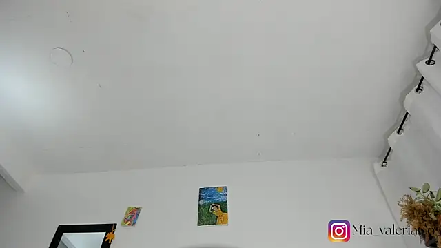 Živý XXX chat Mia-Valeria-