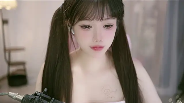 Cecily2's Live XXX Chat