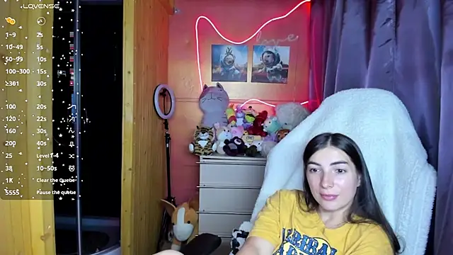 Chat +18 de Fiery_Brunette_ ao vivo
