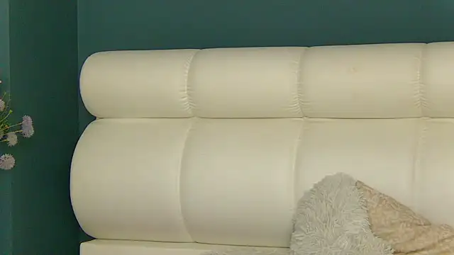 NataliaVice Adlı Modelin Canlı XXX Sohbeti