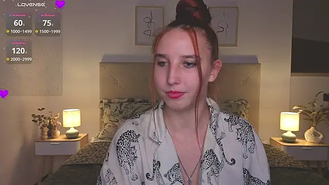 Онлайн чат XXX Little_tits_