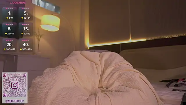 แชท XXX สดของ poorpornactor