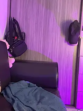 XXX chat uživo modela isajackson