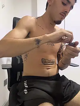 Chat XXX ao vivo de NikoStone_