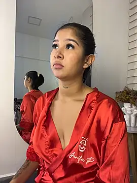 Aida_moreno Adlı Modelin Canlı XXX Sohbeti