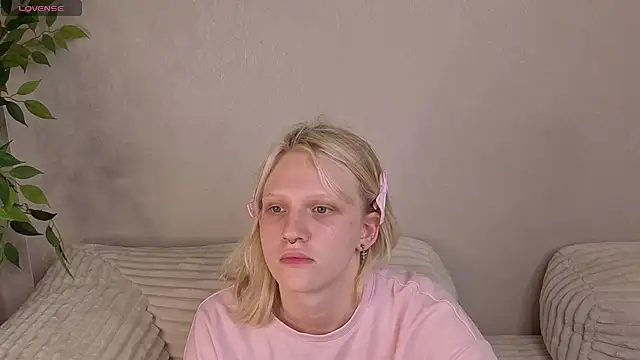 Lilly_Jhonass লাইভ XXX চ্যাট
