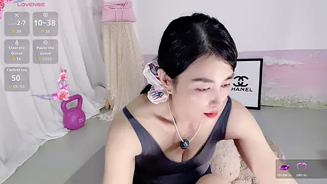 Chatroom XXX en direct de Happy365_