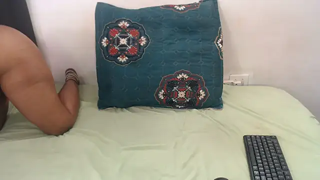 Czat XXX na żywo – VelvetBooty