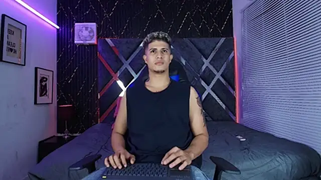 dominic_connor Live XXX-Chat