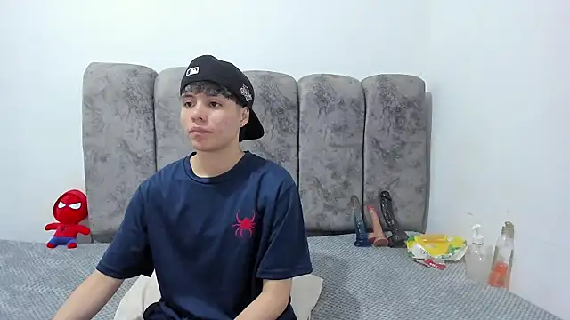 Bruno_Cruzz Chat XXX live