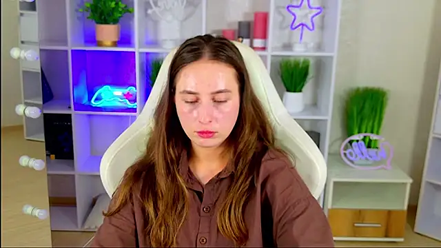 NadinnL Chat XXX live