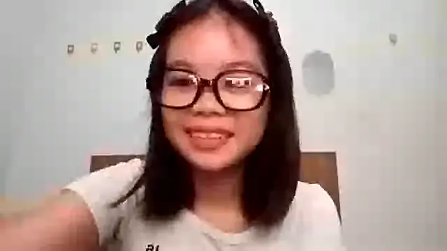 YunaSato's Live XXX Chat