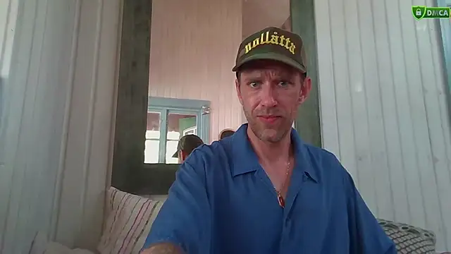 Stock-Holmes live XXX chat