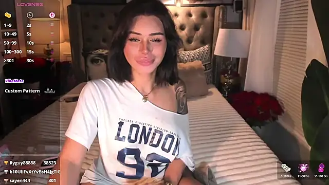 ParisianDoll's Live XXX Chat