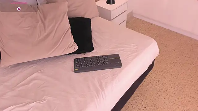 Crystal_Rose__ XXX чат на живо
