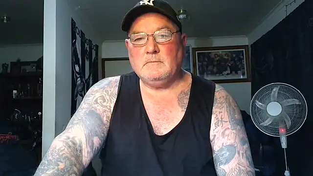 Онлайн чат XXX KINKYBLUEYES69
