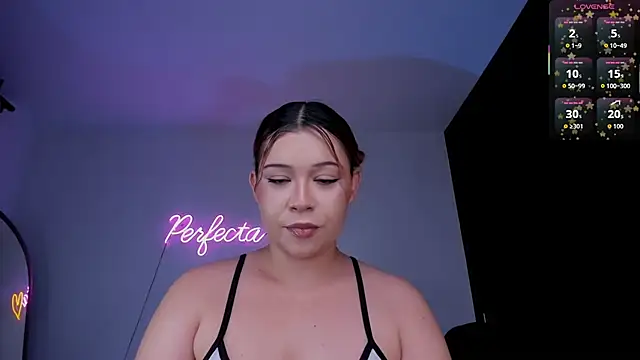 Chatroom XXX en direct de daniela_hornny