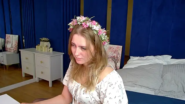 EllaBells Live XXX-Chat