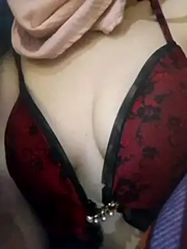 Almas-arabic Adlı Modelin Canlı XXX Sohbeti