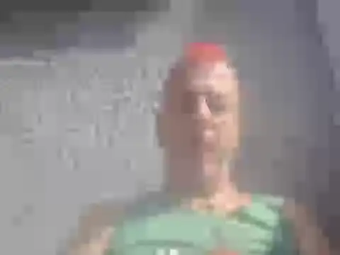 Chat XXX ao vivo de SHARPSkinhead