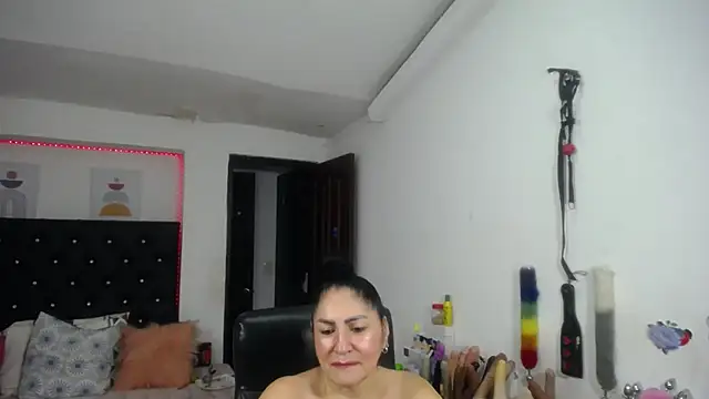 mature_bigboobs10 现场XXX聊天