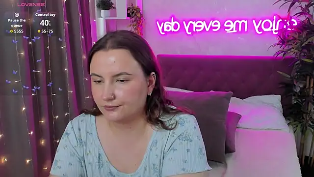 FeralPeach Live XXX-chat
