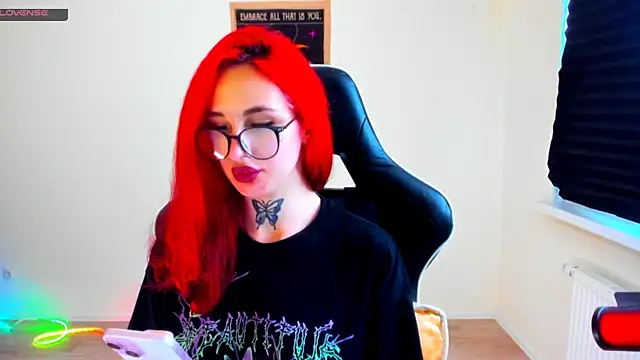 Chat +18 de your_tora ao vivo