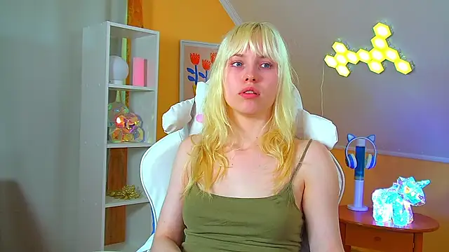 Chat XXX en directo de HannahHollis
