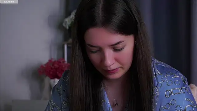 LowOncoming Adlı Modelin Canlı XXX Sohbeti