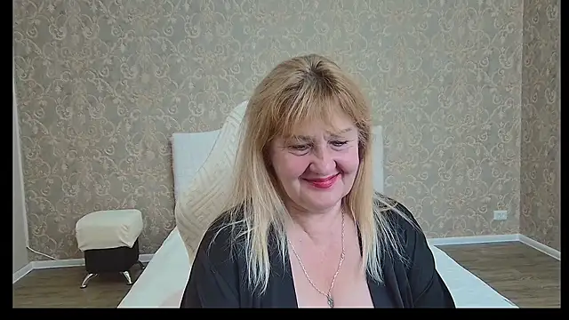 Chat +18 de EmmaEllison ao vivo