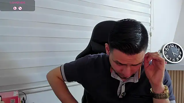 Rick_Adams live XXX chat