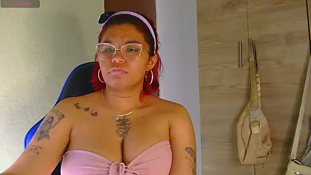 alessia_temptation Adlı Modelin Canlı XXX Sohbeti