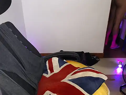 Hot_Muscle69 现场XXX聊天