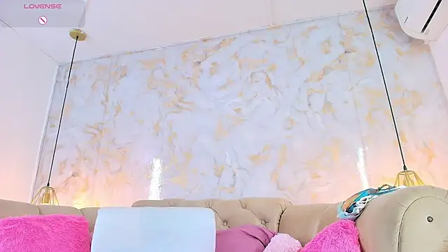 khloeblake Chat XXX in diretta